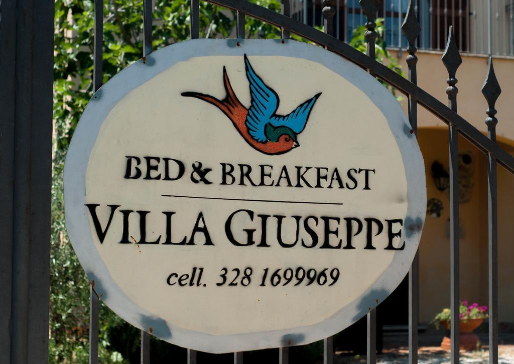 B&B Giuseppe Chiusi Bagian luar foto